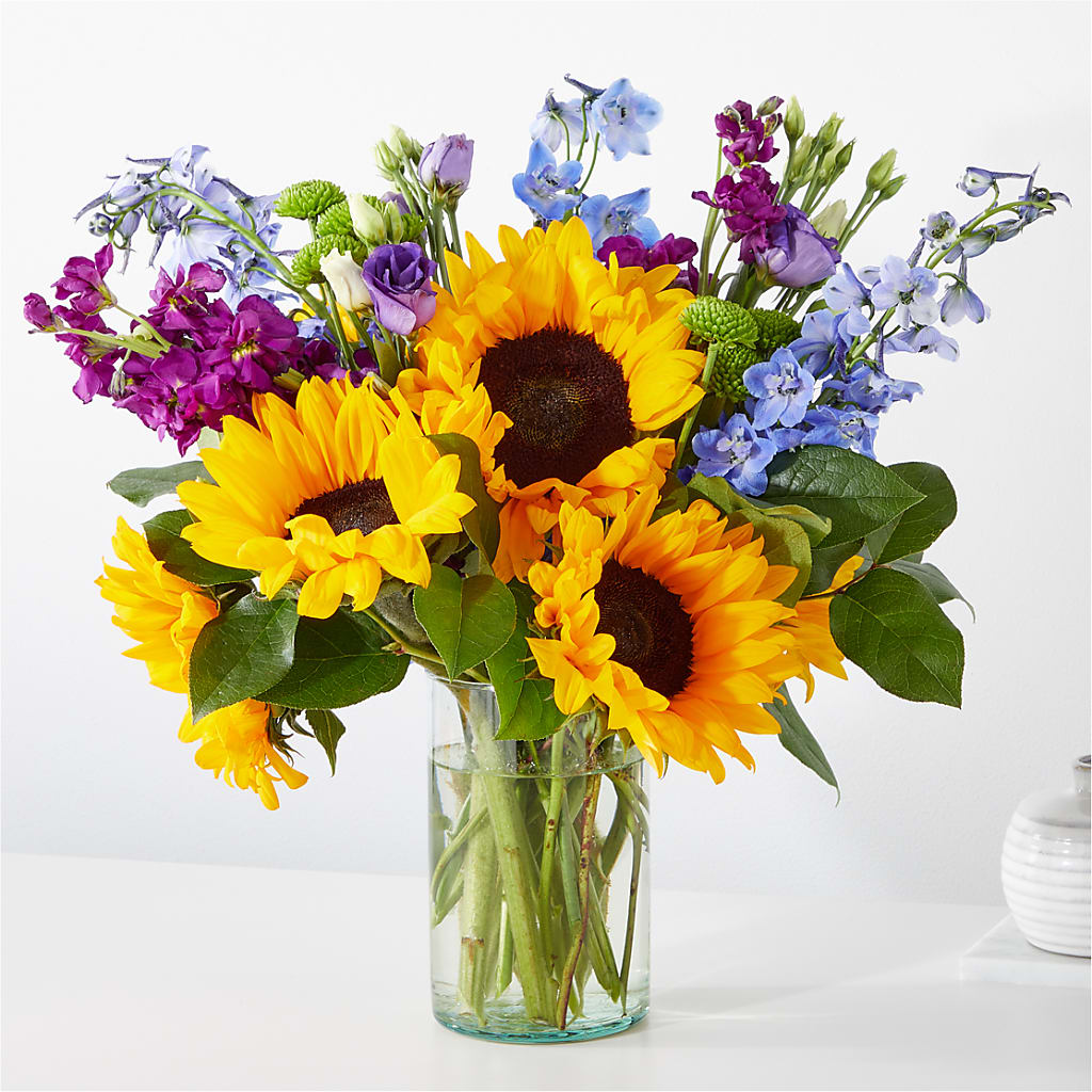 Catching Rays Bouquet – Talia Flowers, Ottawa ON