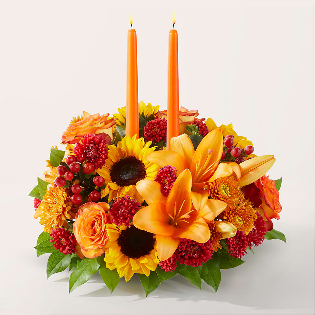 Grateful Centerpiece – Talia Flowers, Ottawa ON