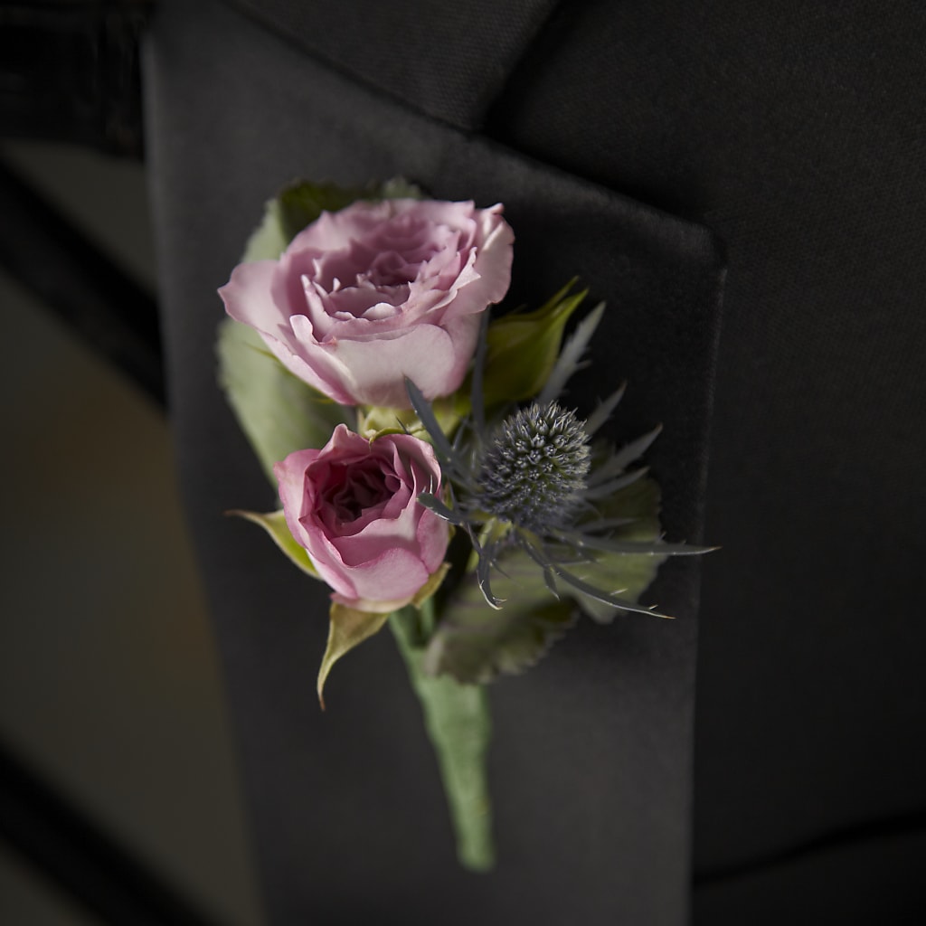 Veronica Boutonniere – Talia Flowers, Ottawa ON