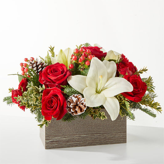 Snowy Wonderland Bouquet –  Talia Flowers, Ottawa ON