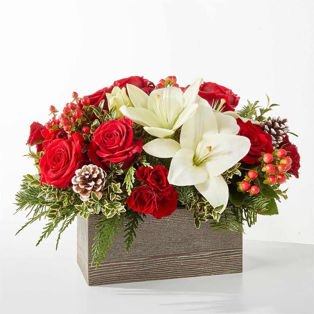 Snowy Wonderland Bouquet –  Talia Flowers, Ottawa ON