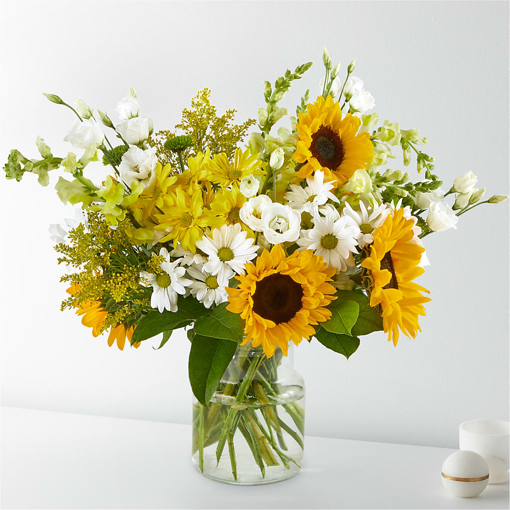 Hello Sunshine Bouquet –  Talia Flowers, Ottawa ON