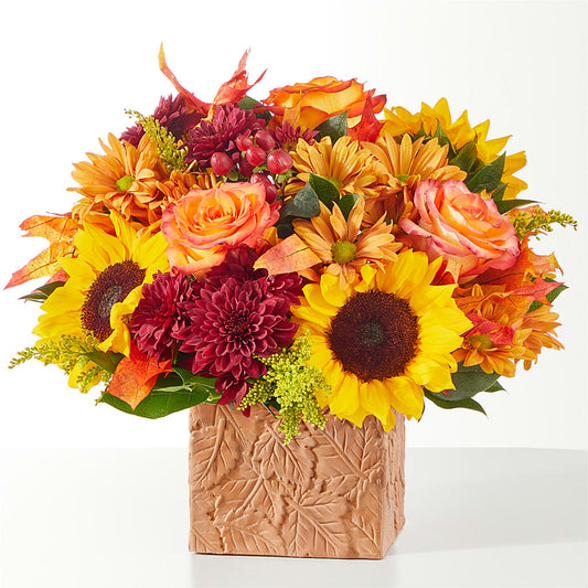 The Outdoors Bouquet –  Talia Flowers, Ottawa ON