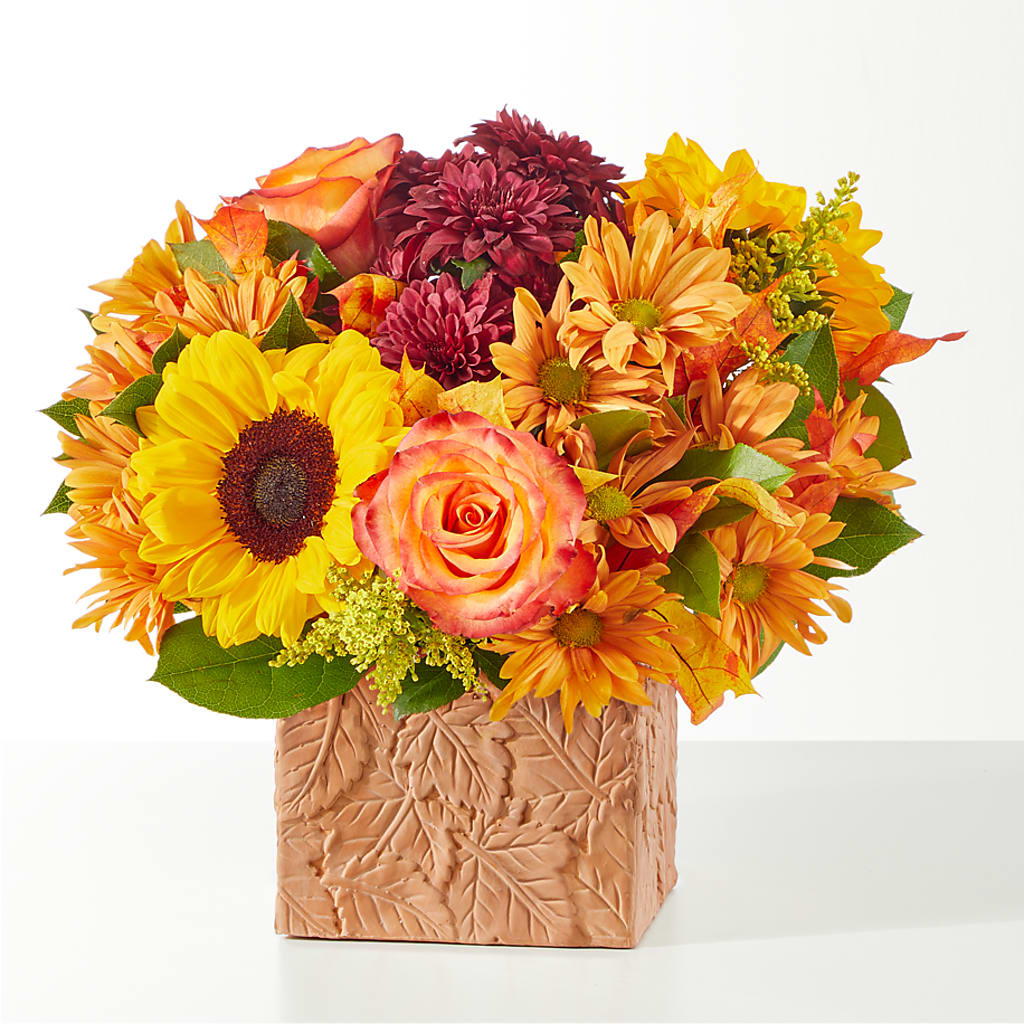 The Outdoors Bouquet –  Talia Flowers, Ottawa ON