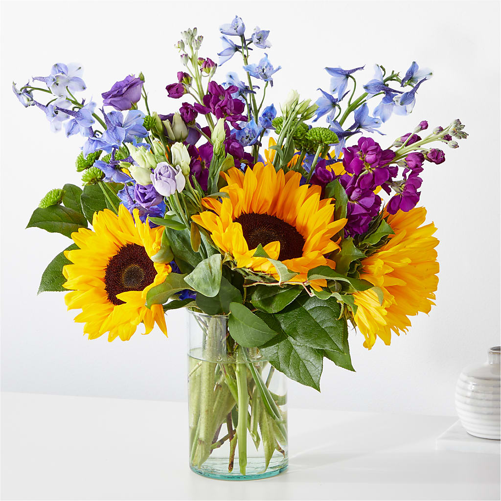 Catching Rays Bouquet –  Talia Flowers, Ottawa ON