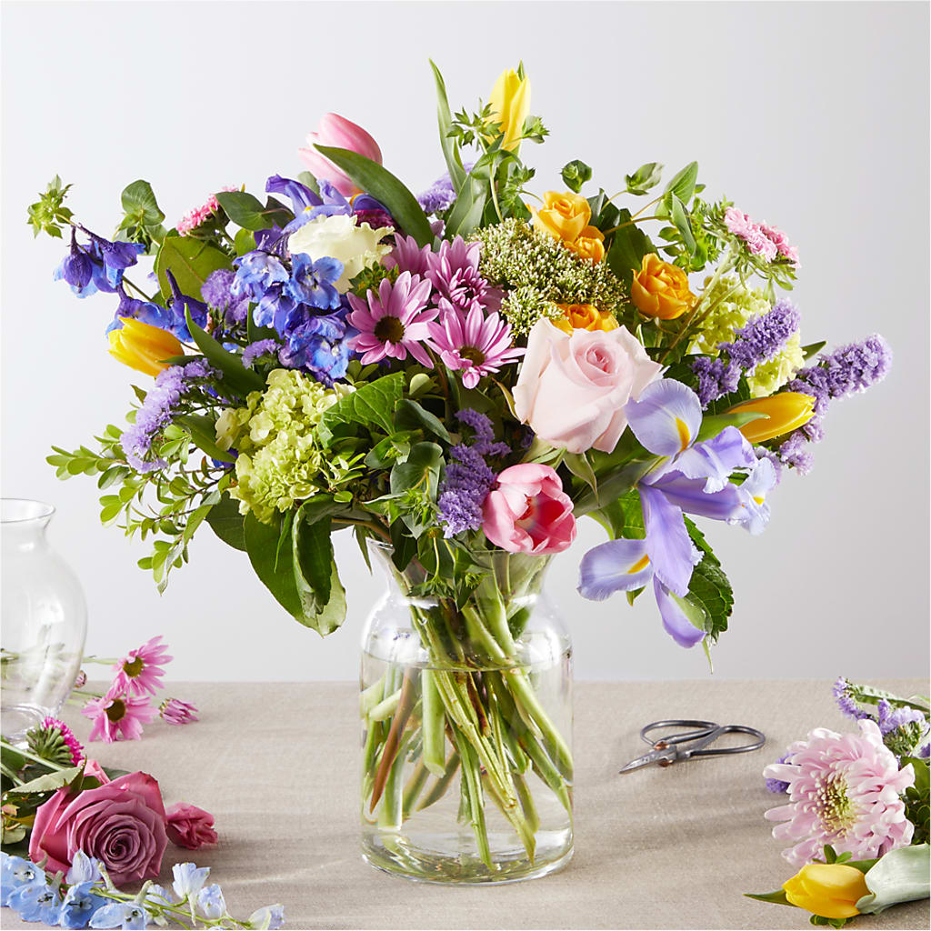 Pastel Tradition - A Florist Original –  Talia Flowers, Ottawa ON