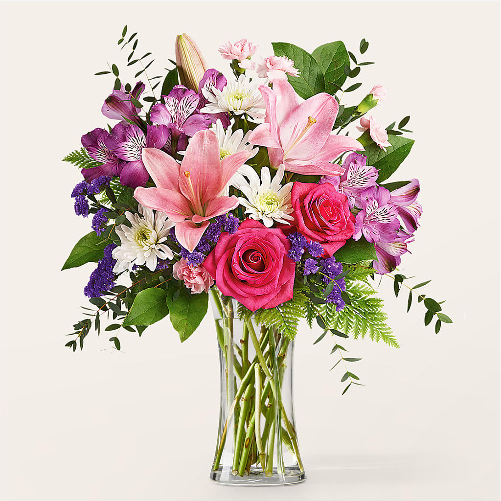 Lace & Pearls Bouquet –  Talia Flowers, Ottawa ON