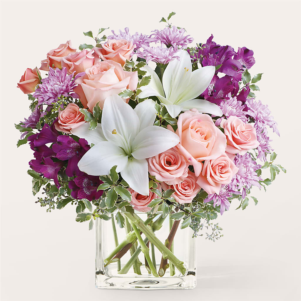 Mani Pedi Bouquet –  Talia Flowers, Ottawa ON