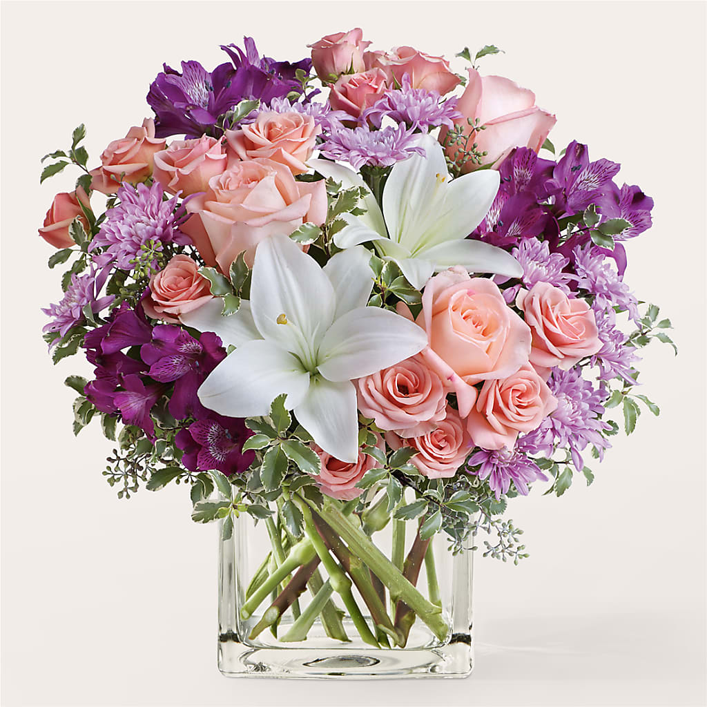 Mani Pedi Bouquet –  Talia Flowers, Ottawa ON