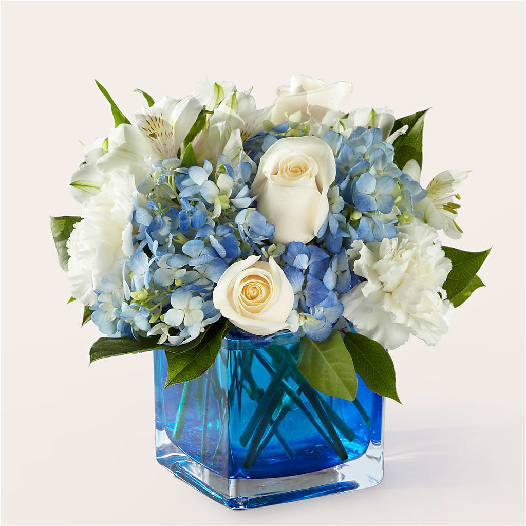 Soothing Waters Bouquet –  Talia Flowers, Ottawa ON