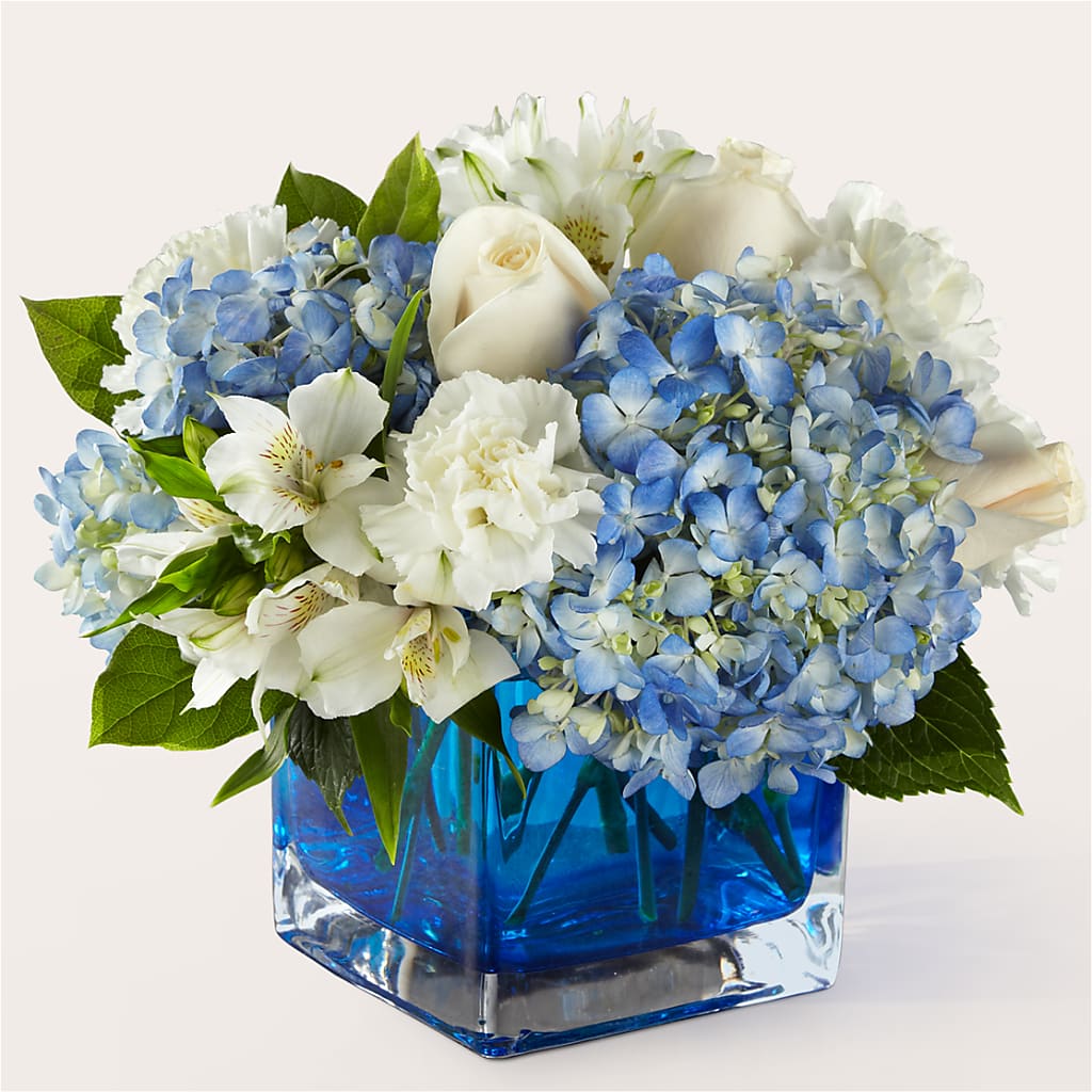 Soothing Waters Bouquet –  Talia Flowers, Ottawa ON
