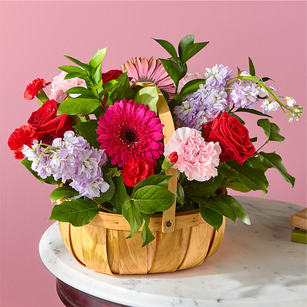Pink Picnic Basket –  Talia Flowers, Ottawa ON