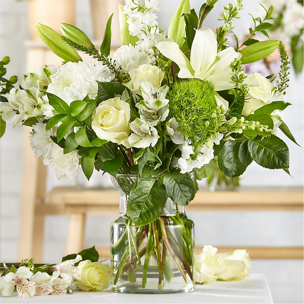 Classic Ivory – A Florist Original –  Talia Flowers, Ottawa ON