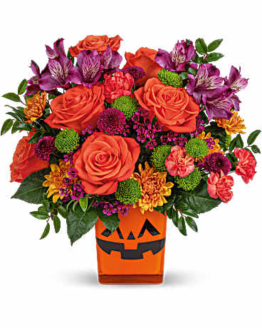 Teleflora's Spooky Spectacle Bouquet –  Talia Flowers, Ottawa ON