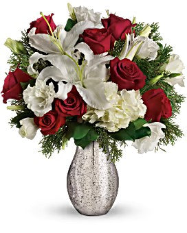 A Christmas Kiss by Teleflora –  Talia Flowers, Ottawa ON