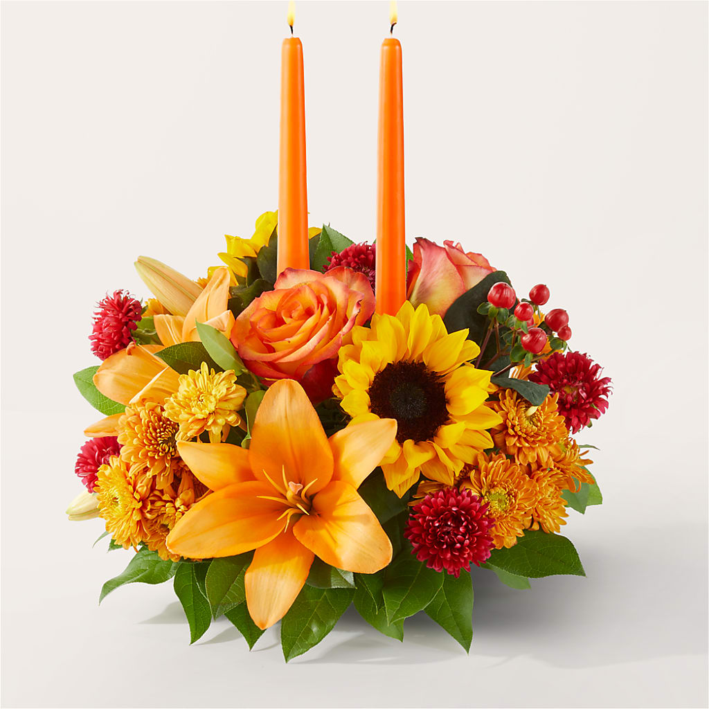 Grateful Centerpiece –  Talia Flowers, Ottawa ON