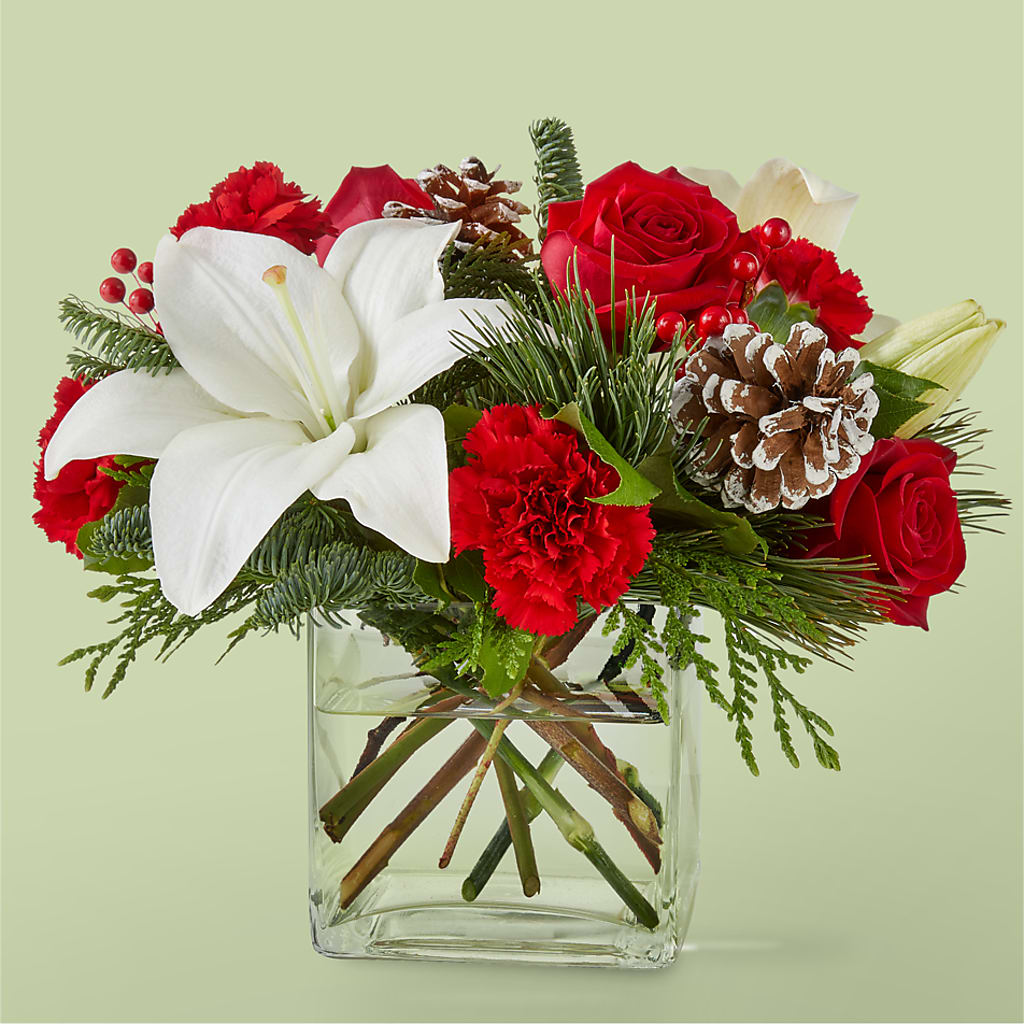 Glistening Icicles Bouquet –  Talia Flowers, Ottawa ON