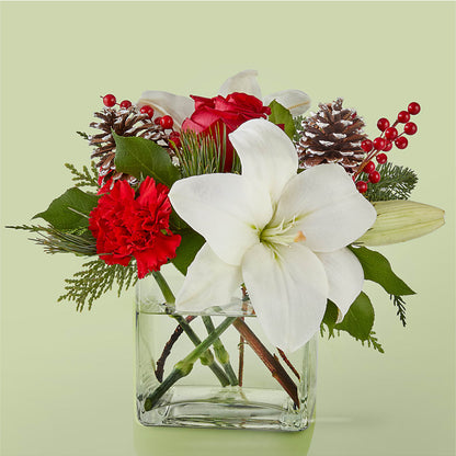 Glistening Icicles Bouquet –  Talia Flowers, Ottawa ON