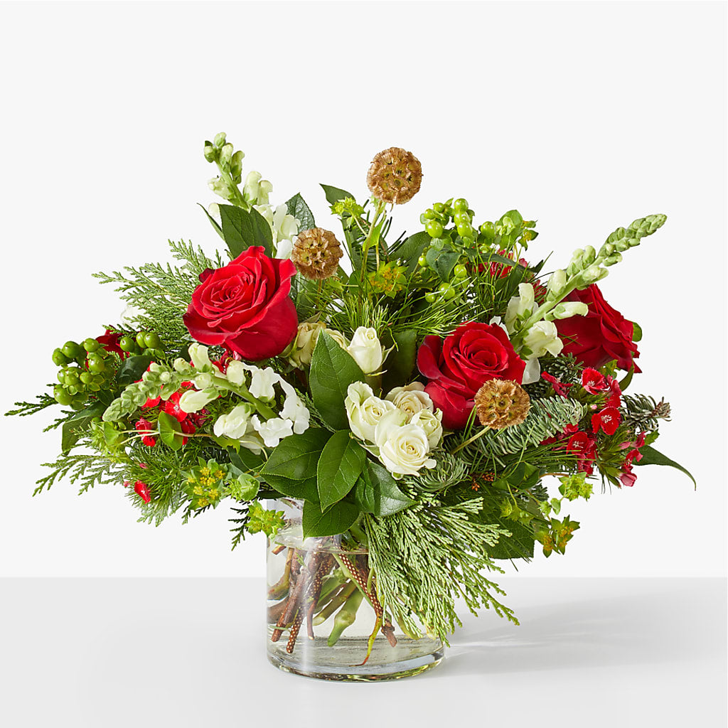 Deck the Halls Bouquet –  Talia Flowers, Ottawa ON
