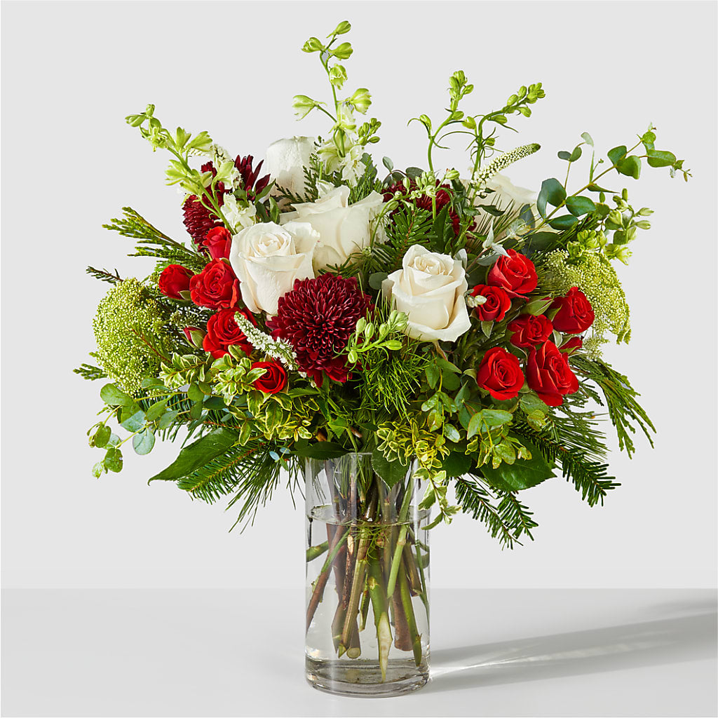 Favorite Traditions Bouquet –  Talia Flowers, Ottawa ON
