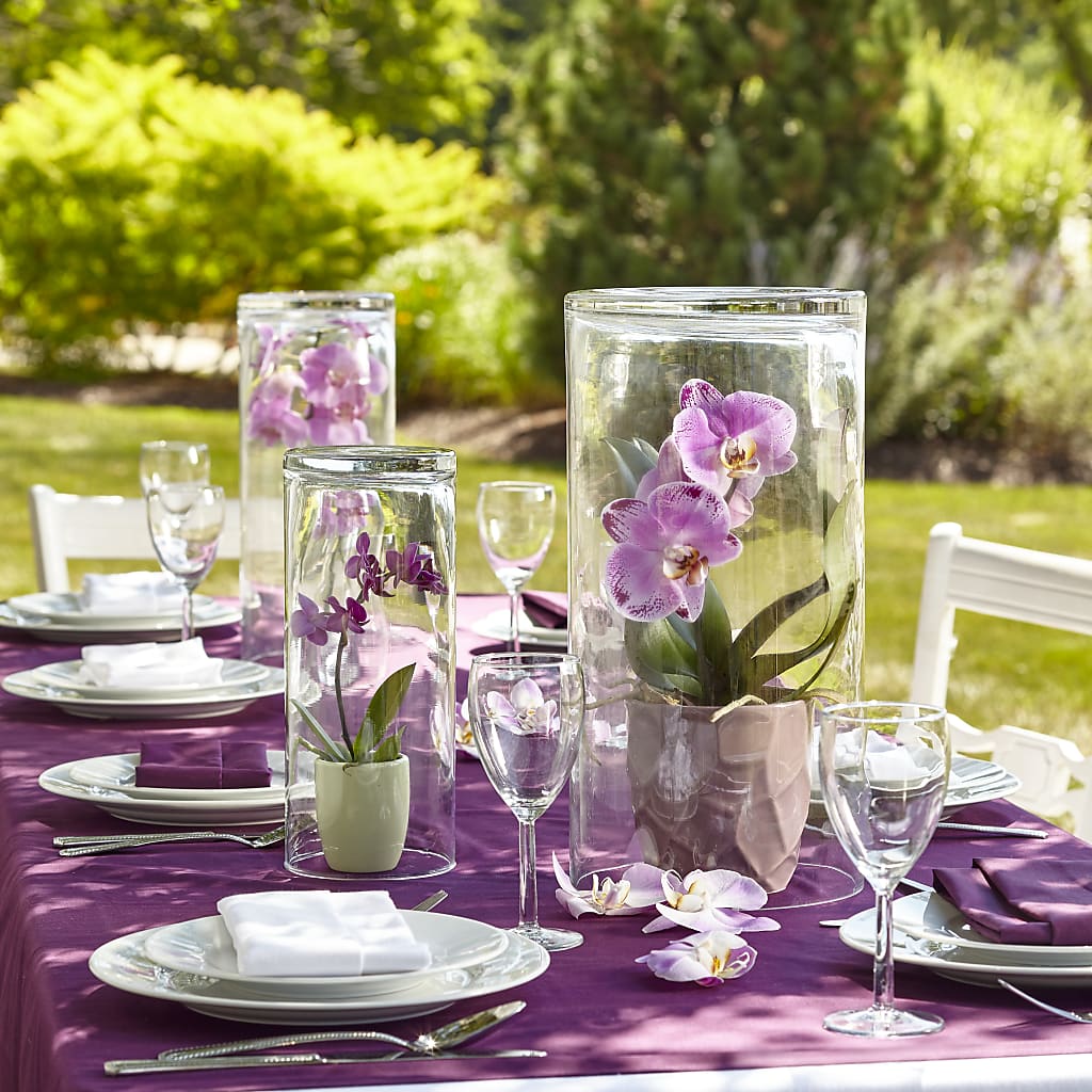 Dramatic Garden Centerpiece –  Talia Flowers, Ottawa ON