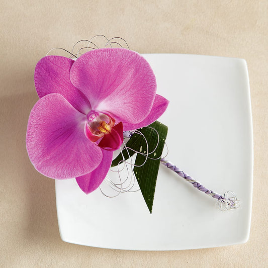 Glorious Boutonniere –  Talia Flowers, Ottawa ON