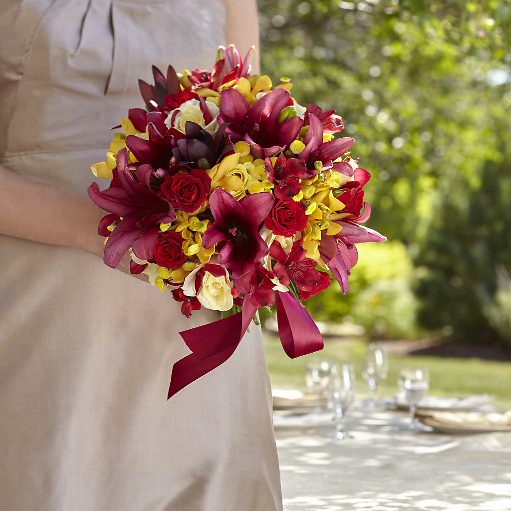 Sunningdale Bouquet –  Talia Flowers, Ottawa ON