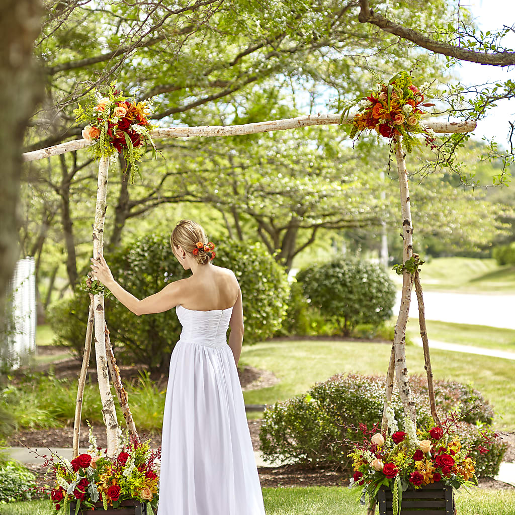 Arbor of Love Archway –  Talia Flowers, Ottawa ON