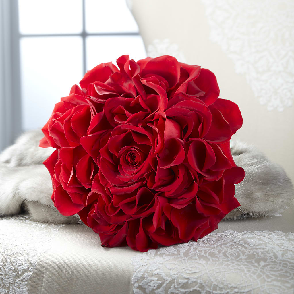 Composite Rose Bouquet –  Talia Flowers, Ottawa ON